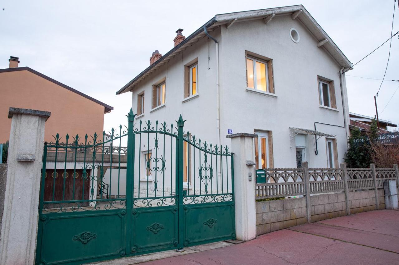 Apartamento Dify Industriel - Parilly Vénissieux Exterior foto